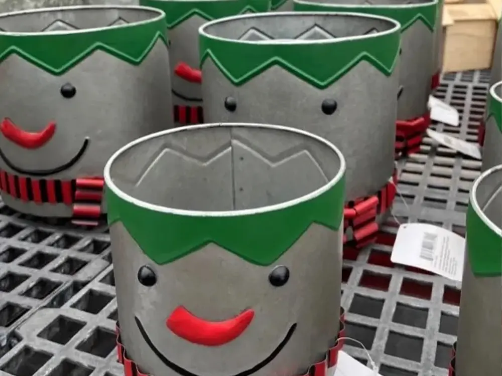 Holiday themed pots Norfolk, NE