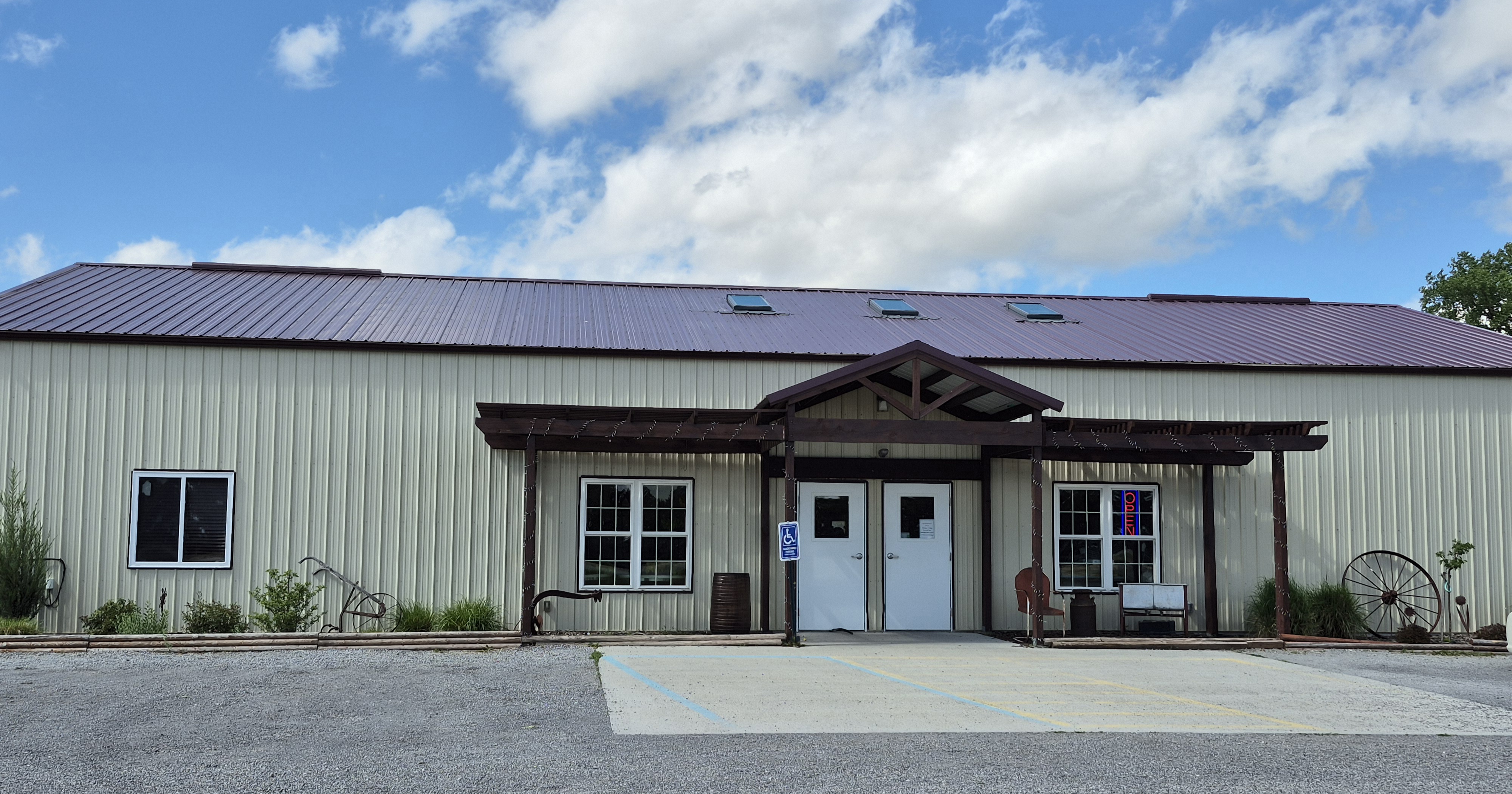 Front of Johansen Greenhouse
